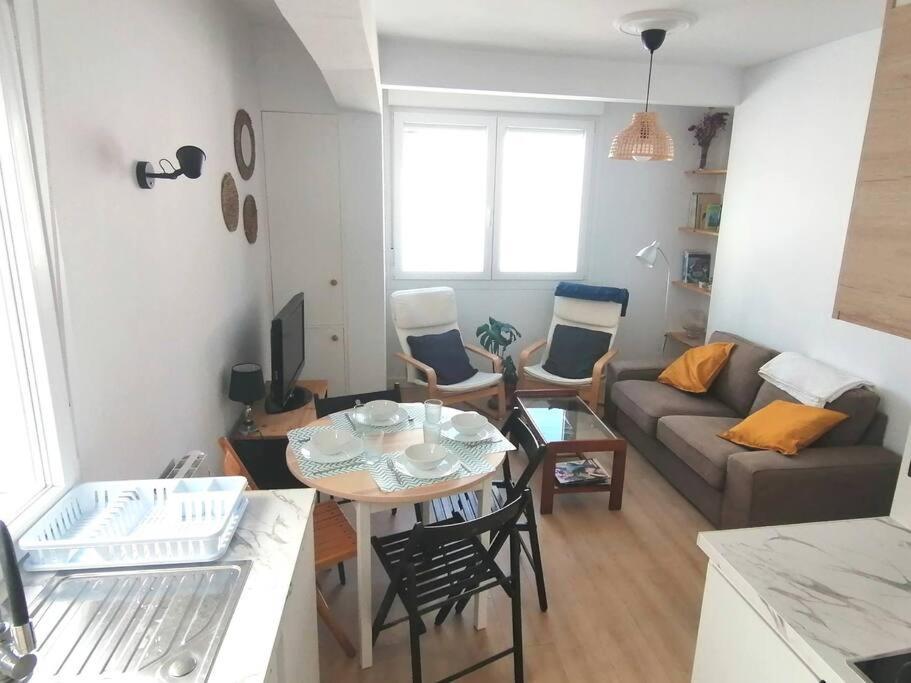 Vibescoruna: Espacioso Apartamento A Pie De Playa Apartment A Coruna Bagian luar foto