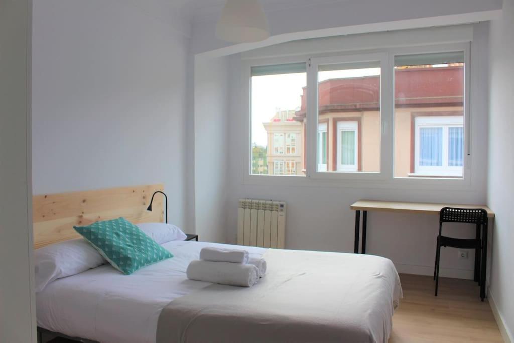 Vibescoruna: Espacioso Apartamento A Pie De Playa Apartment A Coruna Bagian luar foto