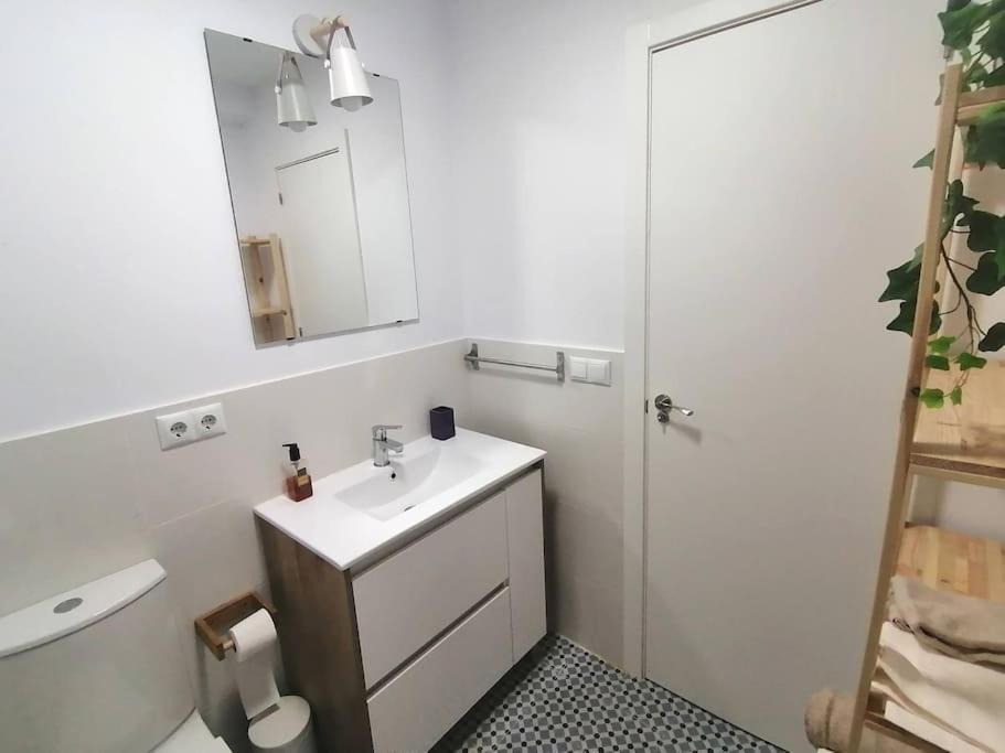 Vibescoruna: Espacioso Apartamento A Pie De Playa Apartment A Coruna Bagian luar foto